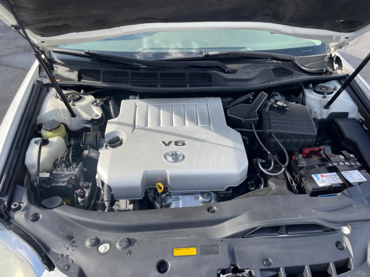 2006 Alpine White /Tan Toyota Avalon XLS (4T1BK36B26U) with an 3.5 V6 engine, AT transmission, located at 813 E Fairview Ave, Meridian , ID, 83642, (208) 336-8230, 43.618851, -116.384010 - Photo#17